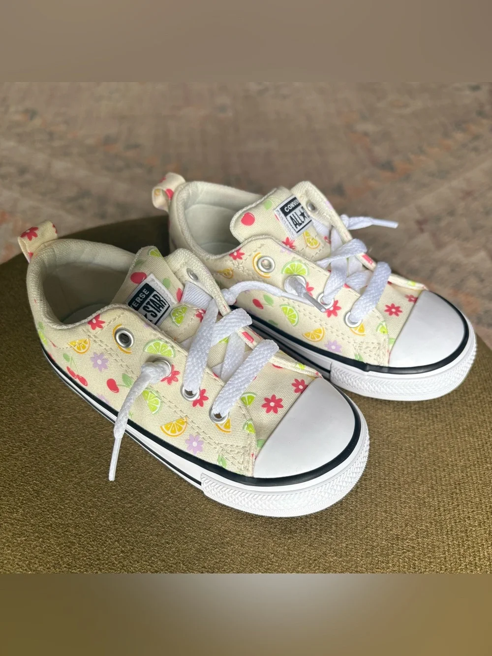 Floral & Fruit Print Converse